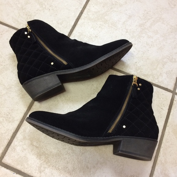 White Mountain Shoes - Women’s White Mountain Black Ankle Booties